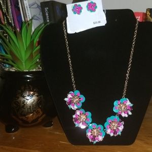Anna & Ava Necklace & Earring Set